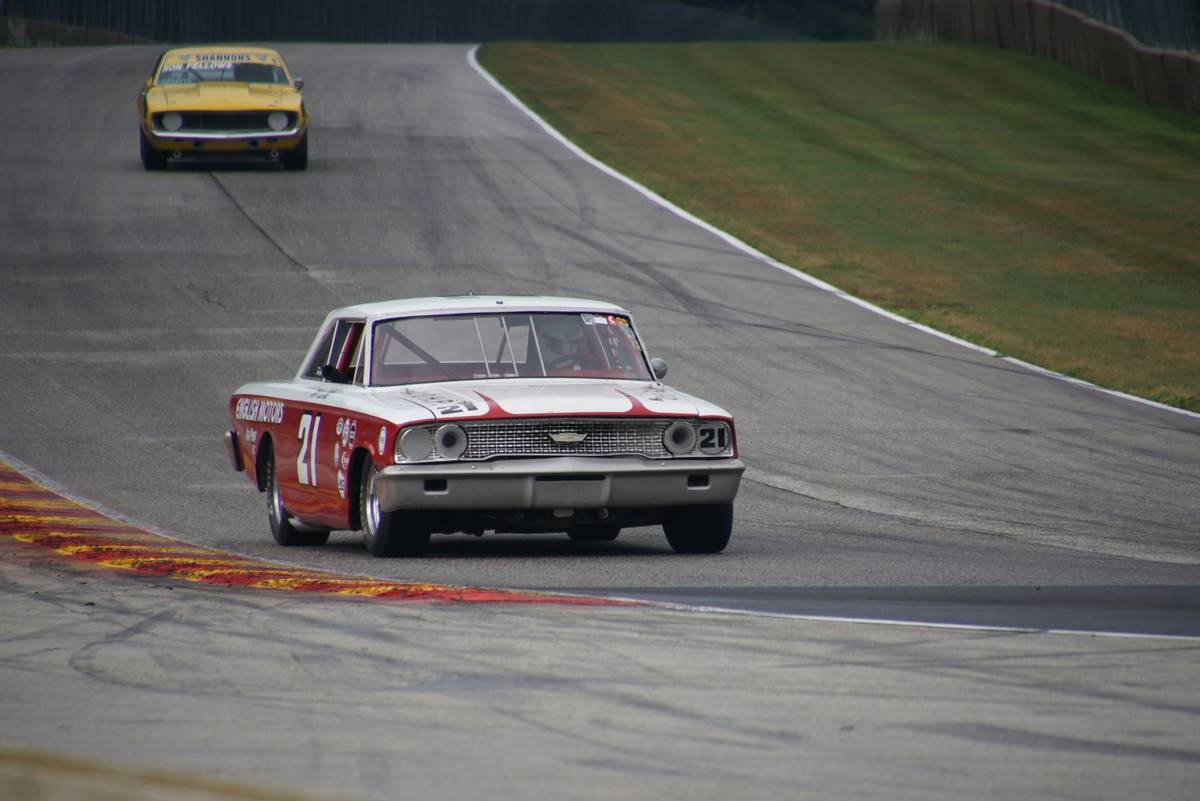 Ford-galaxie-500-1963-21