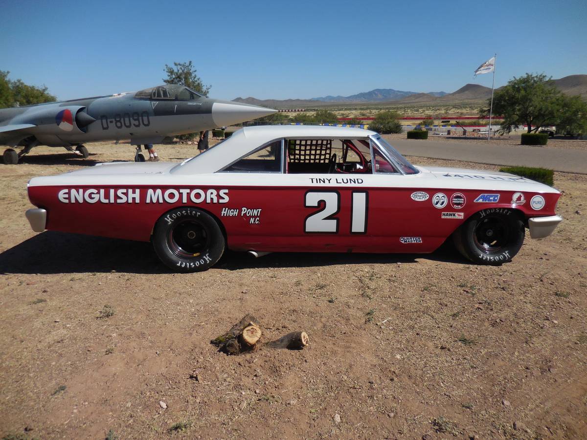 Ford-galaxie-500-1963-3