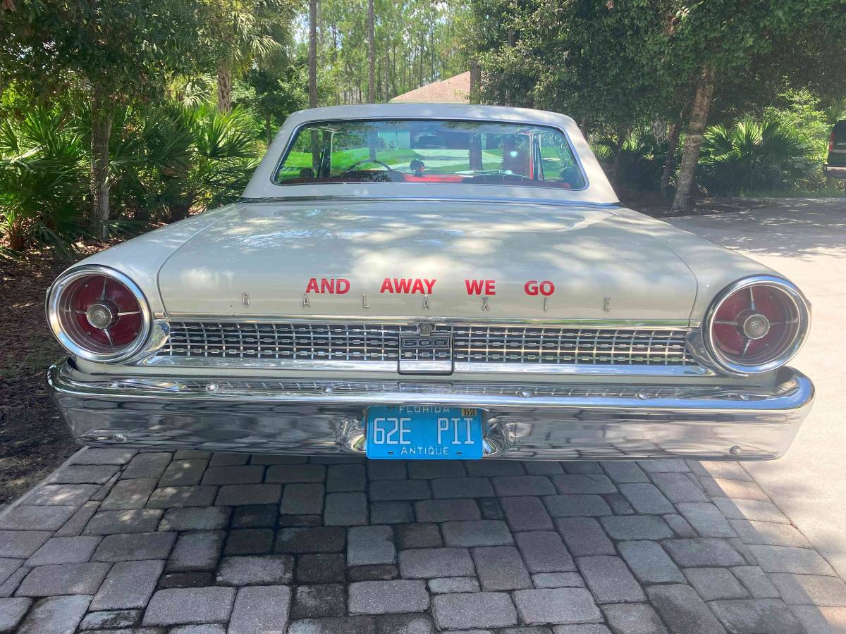 Ford-galaxie-500-1963-white-10