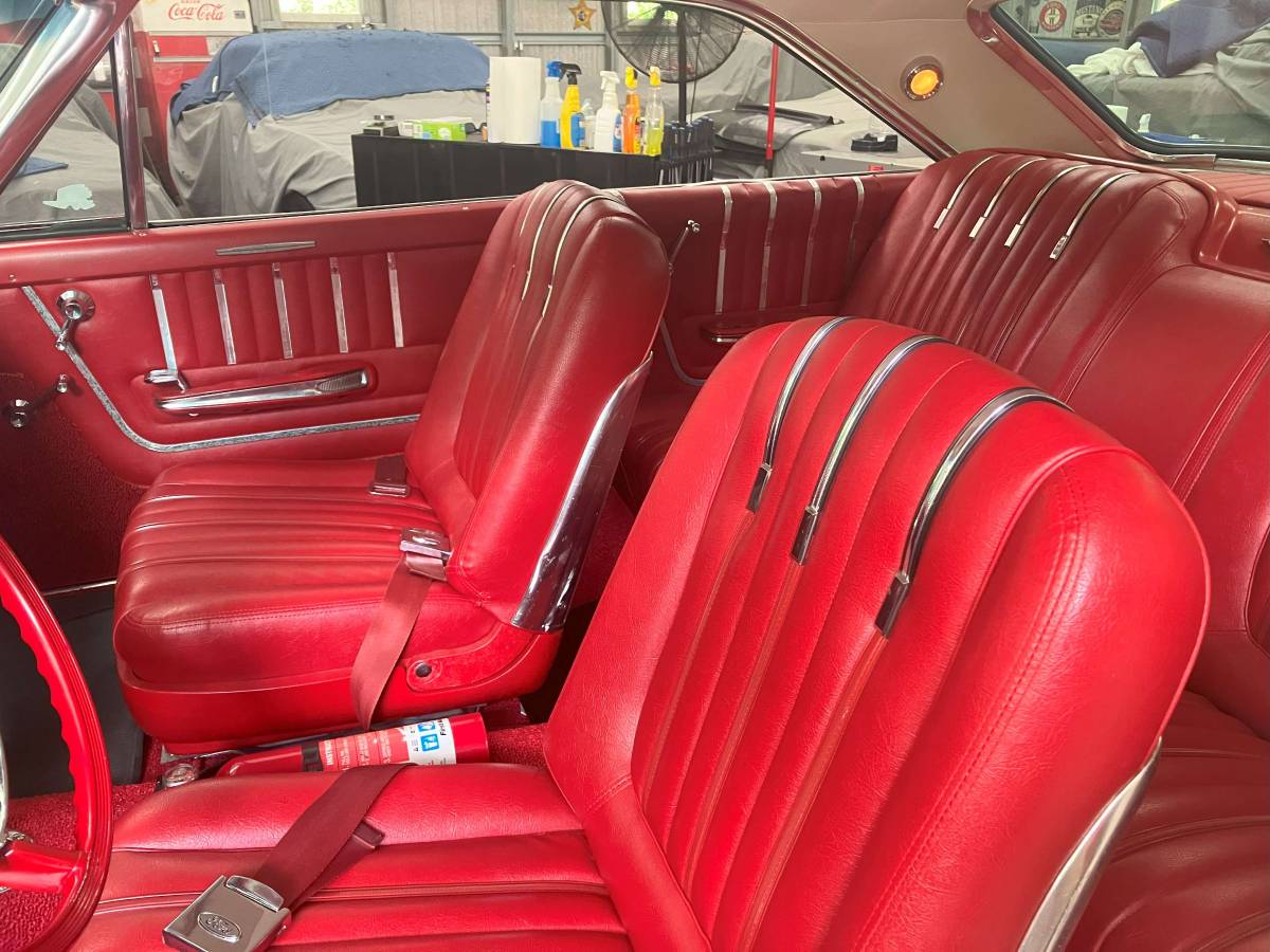 Ford-galaxie-500-1963-white-16