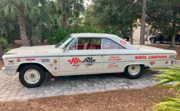 Ford-galaxie-500-1963-white-8