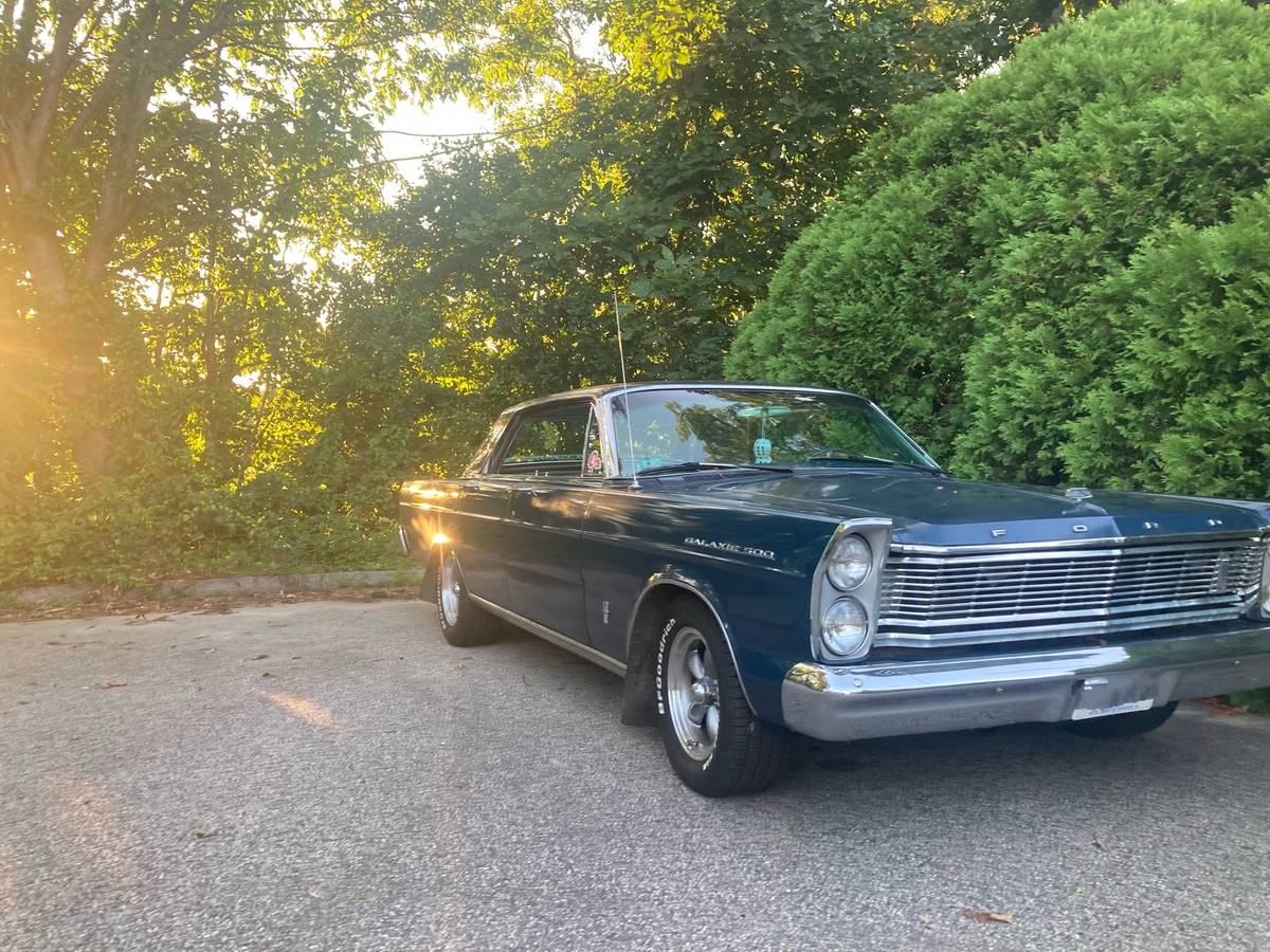 Ford-galaxie-500-1965-blue-16