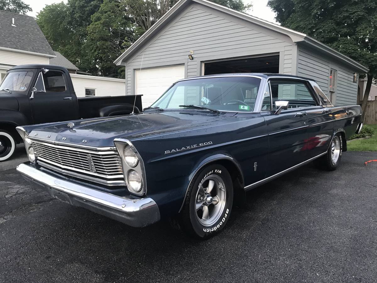 Ford-galaxie-500-1965-blue-2