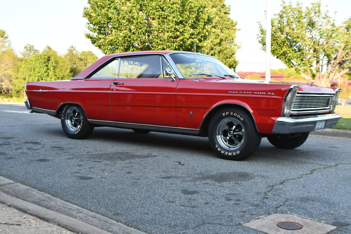 Ford-galaxie-500-1965-red-24