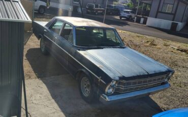 Ford-galaxie-500-1966-blue