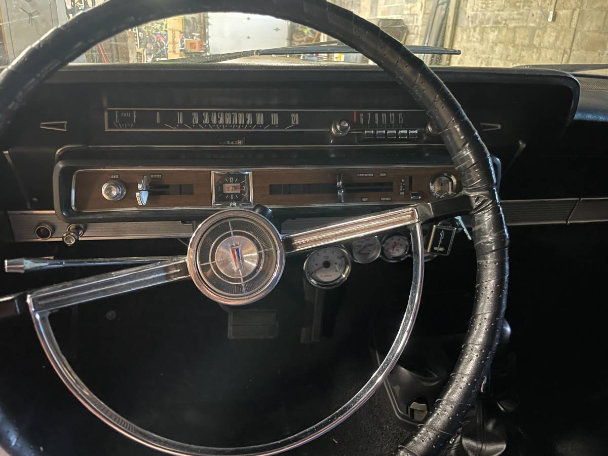 Ford-galaxie-500-1966-purple-9