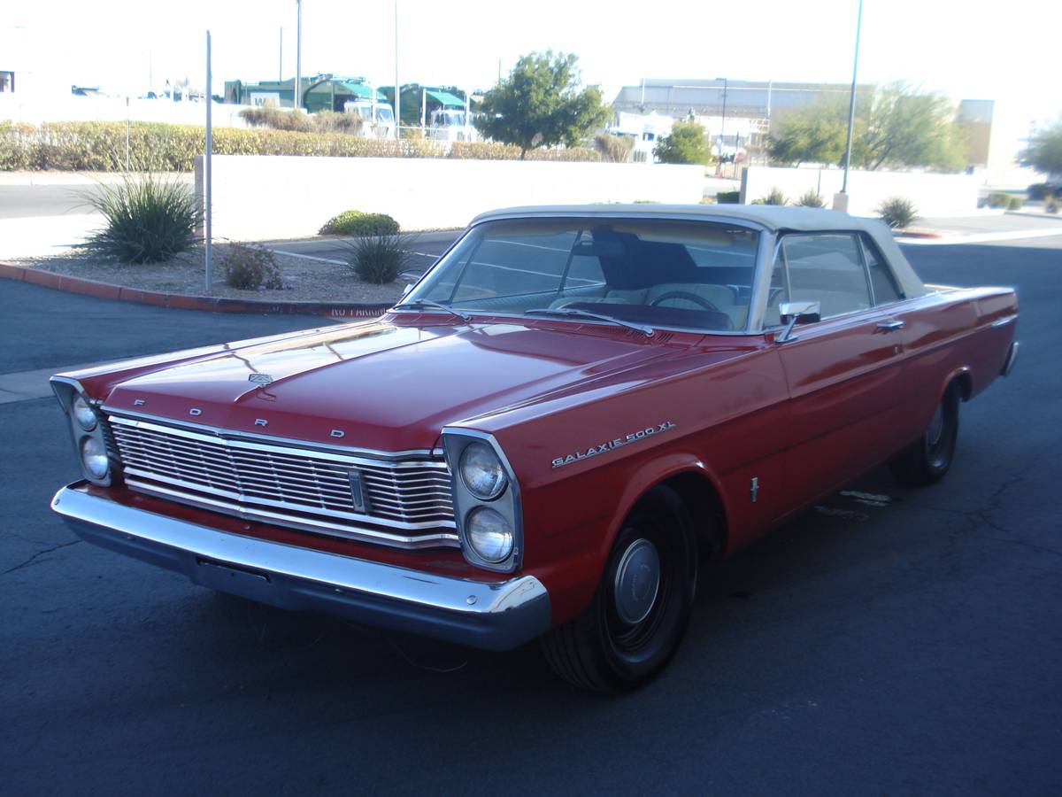 Ford-galaxie-500-convertible-1965-19
