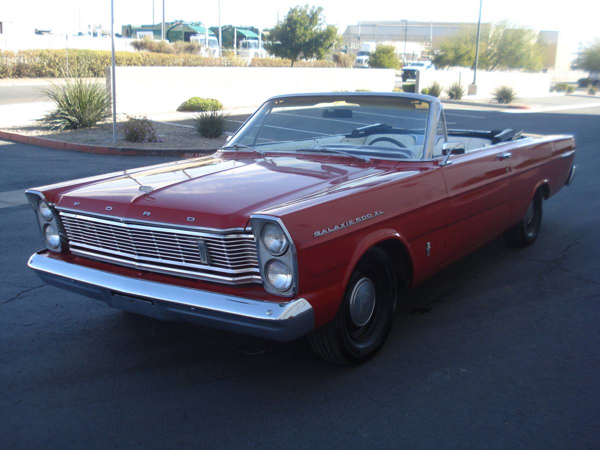 Ford-galaxie-500-convertible-1965-22