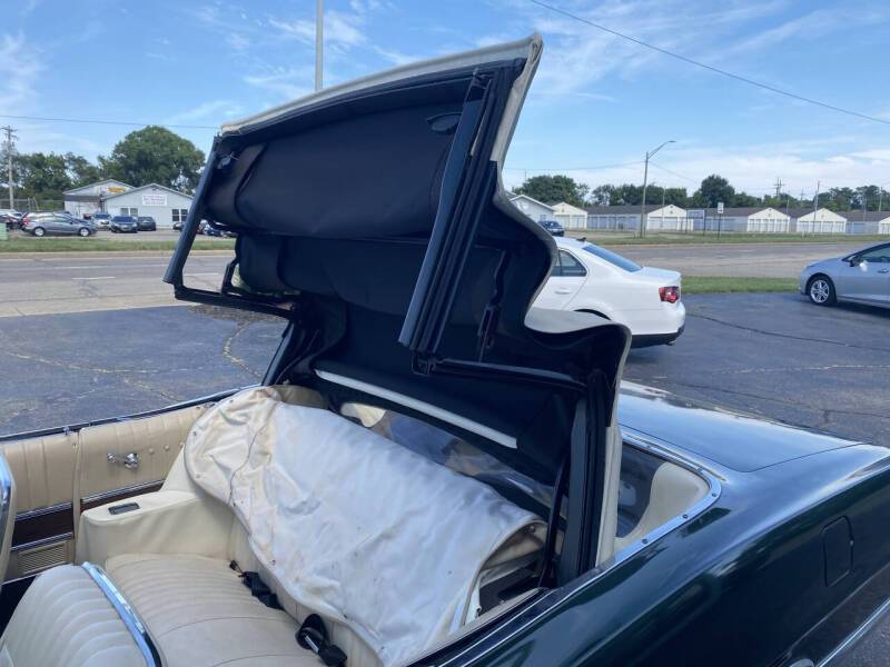 Ford-galaxie-500-convertible-1967-12