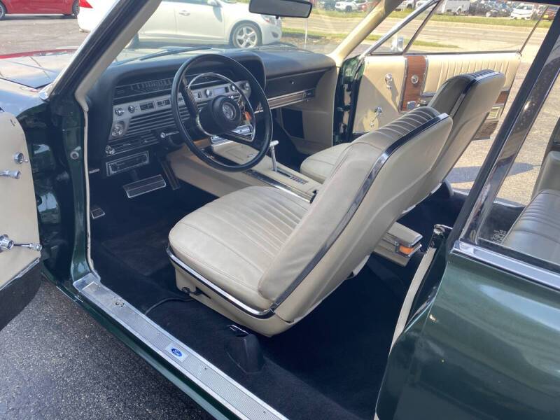 Ford-galaxie-500-convertible-1967-2