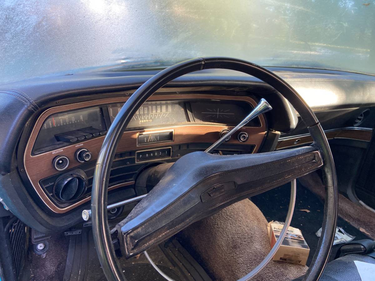 Ford-galaxie-500-convertible-1969-custom-8