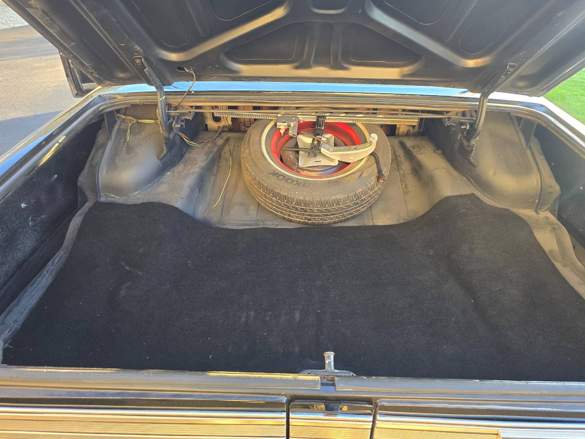 Ford-galaxie-500-diesel-1964-black-3