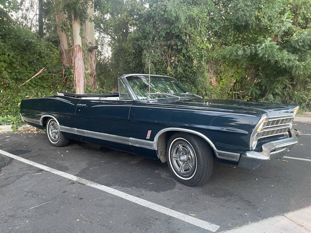 Ford-galaxie-500-xl-1967-blue-4