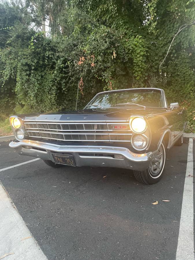 Ford-galaxie-500-xl-1967-blue-5