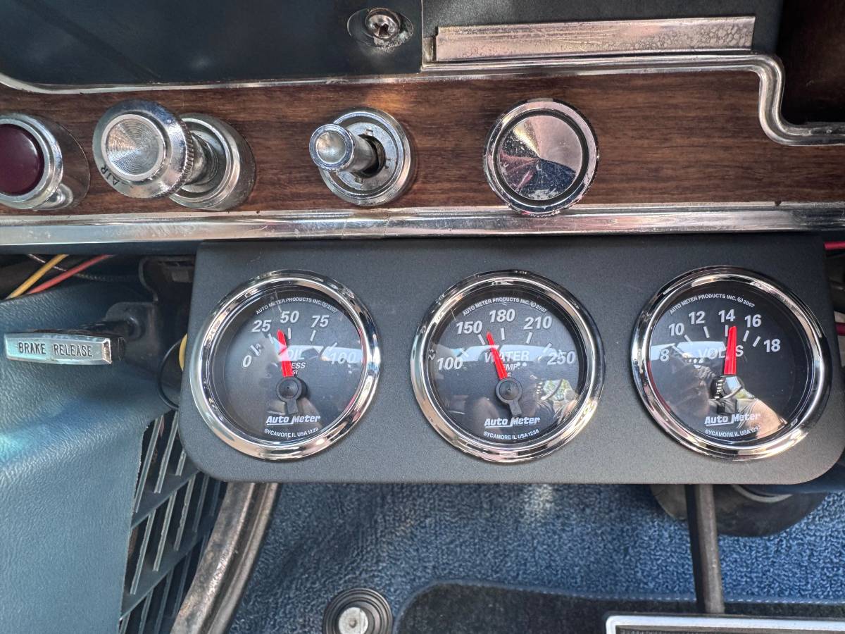 Ford-galaxie-500-xl-convertible-1966-12