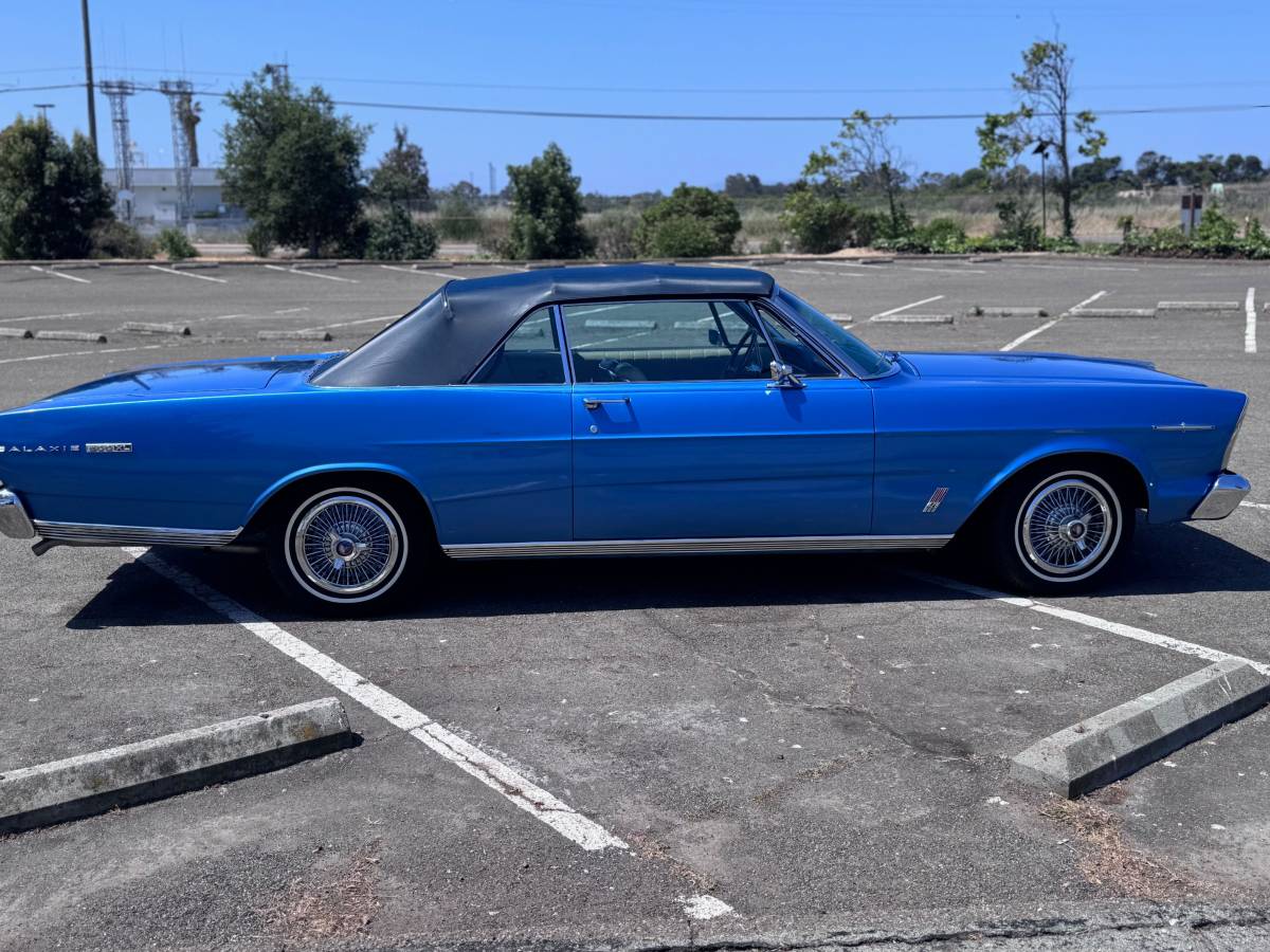 Ford-galaxie-500-xl-convertible-1966-2