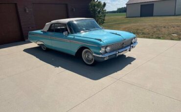 Ford-galaxie-sunliner-1962-blue-10