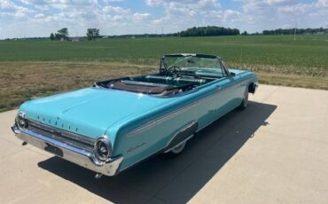 Ford-galaxie-sunliner-1962-blue-13