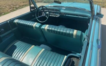 Ford-galaxie-sunliner-1962-blue-8