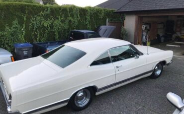 Ford-galaxie-xl-1967-white-2