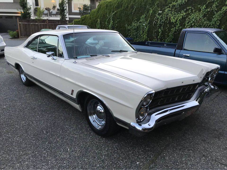 Ford-galaxie-xl-1967-white