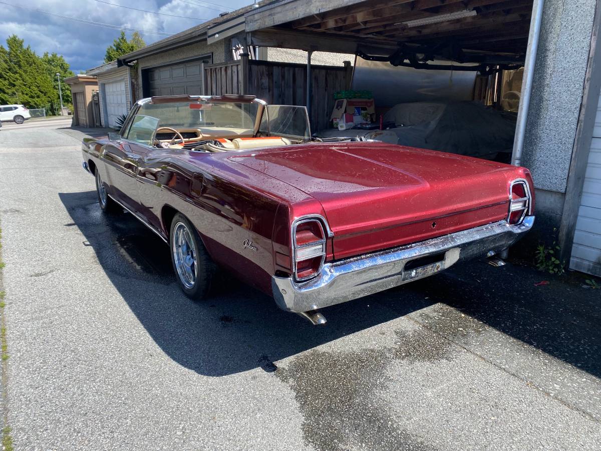 Ford-galaxy-1968-red-11