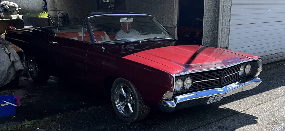 Ford-galaxy-1968-red-6