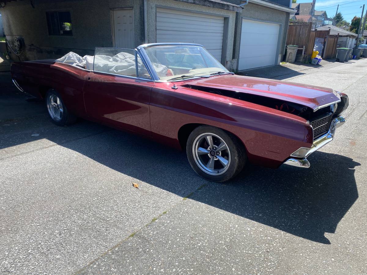 Ford-galaxy-1968-red-9