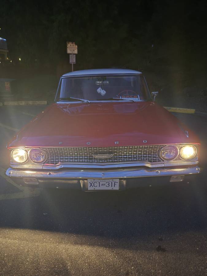 Ford-galaxy-500-1963-red-2