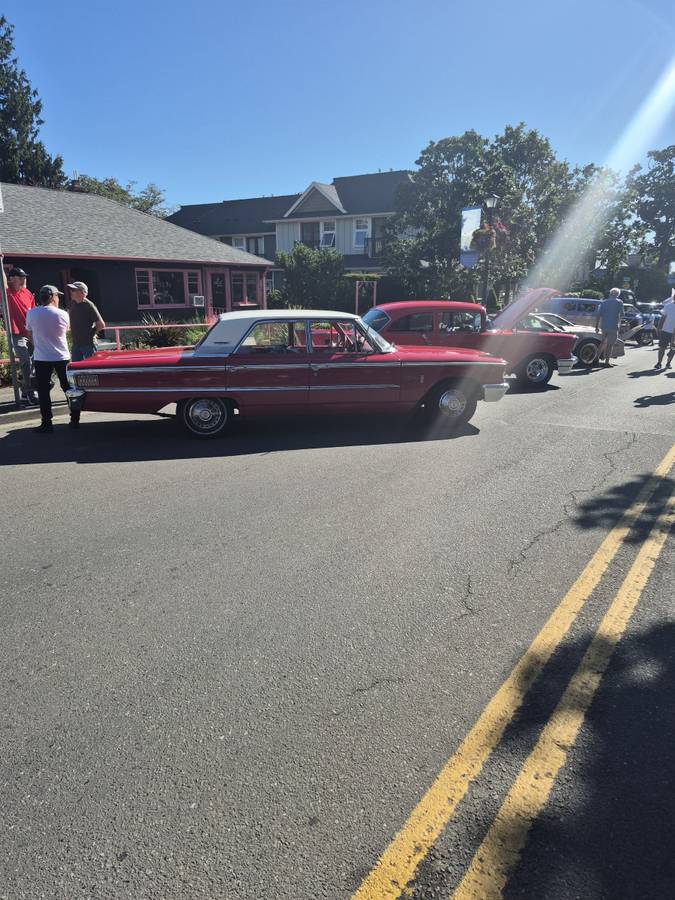 Ford-galaxy-500-1963-red-8