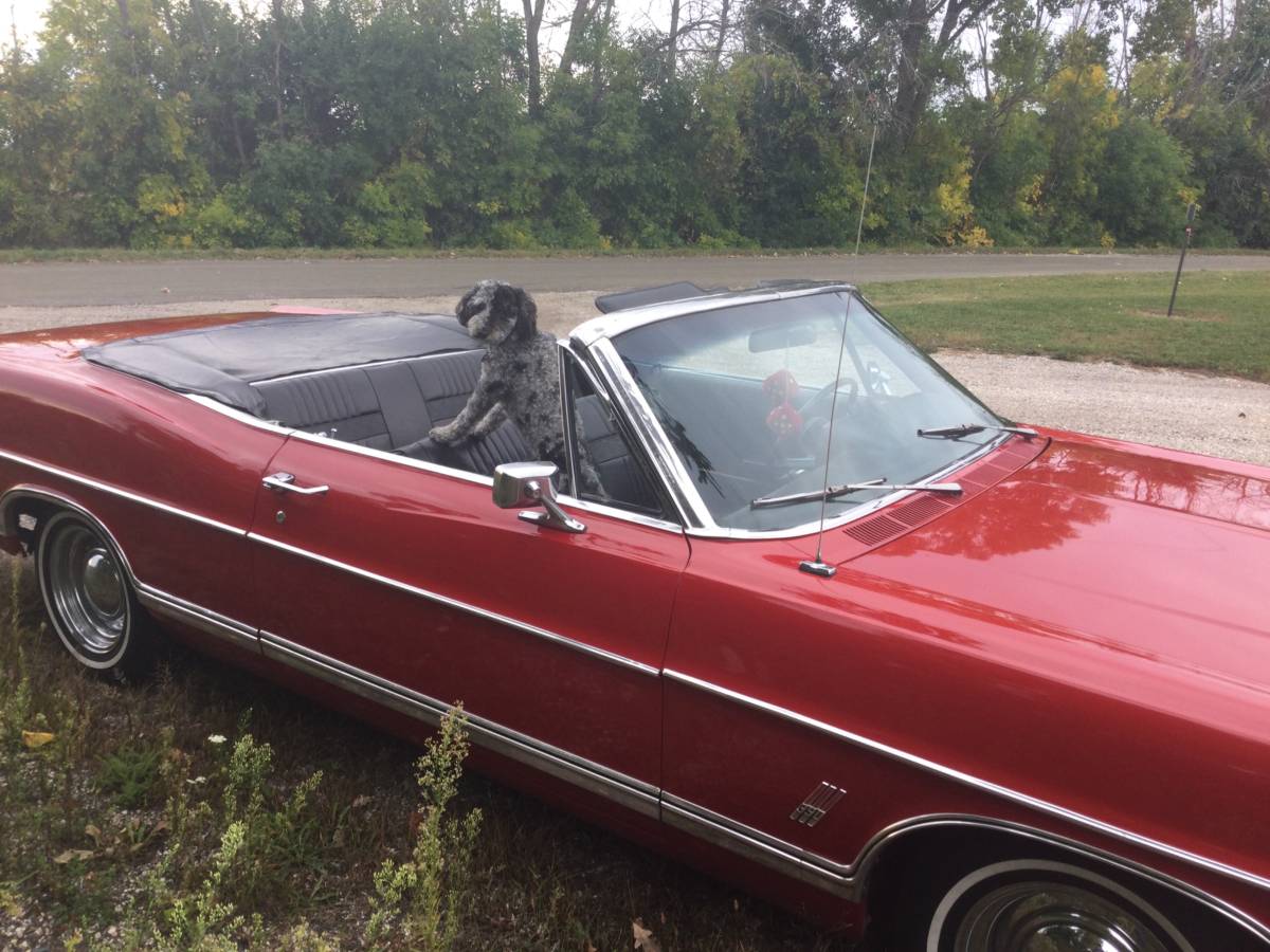 Ford-galaxy-500-1967-red-11