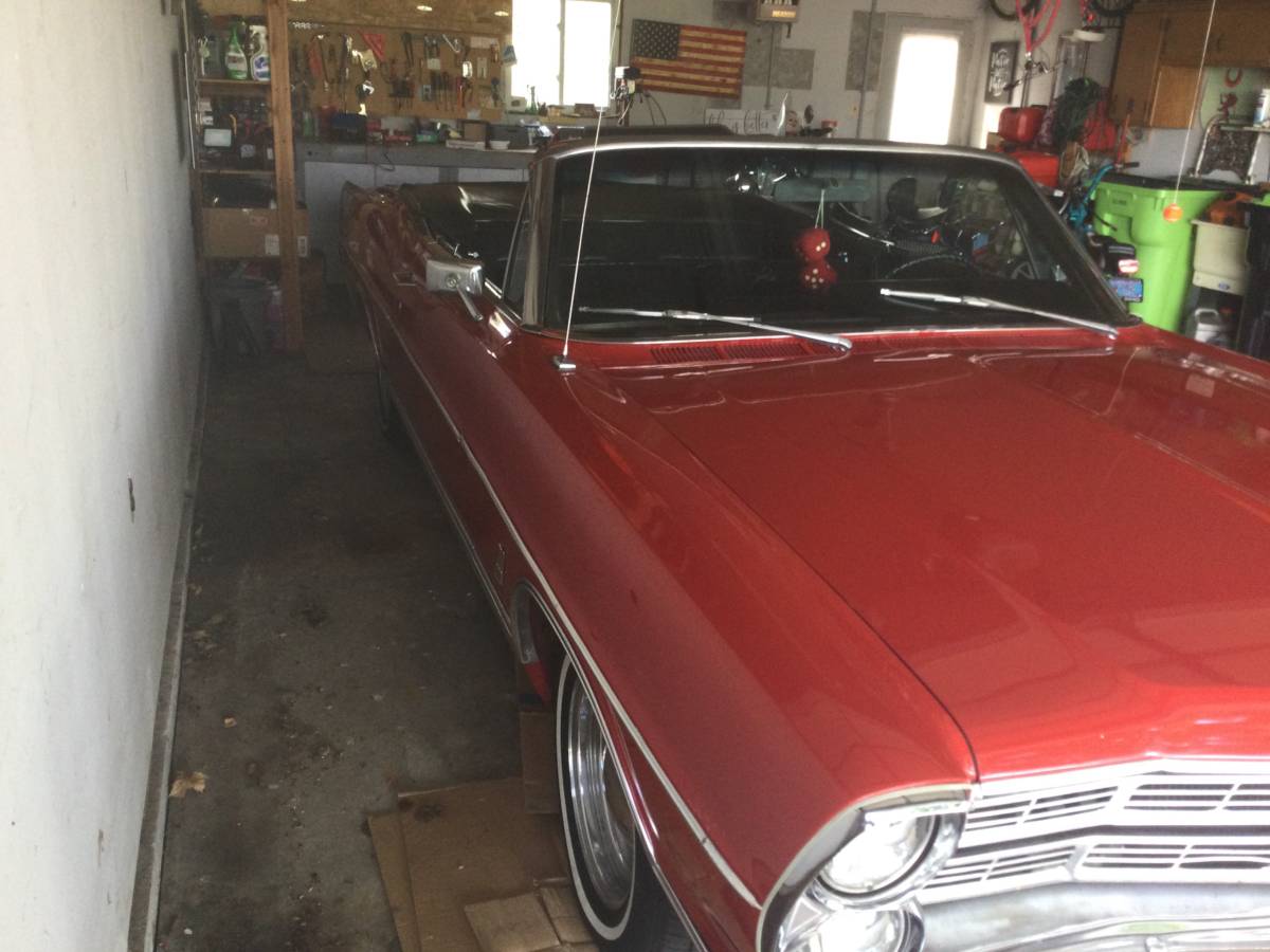 Ford-galaxy-500-1967-red-9