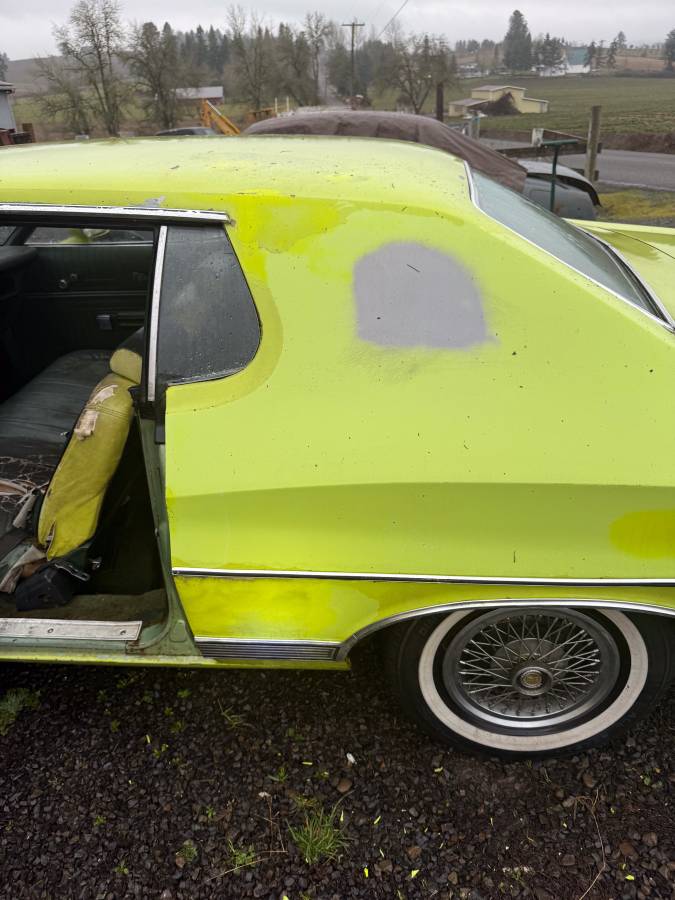 Ford-gran-torino-1972-green-5