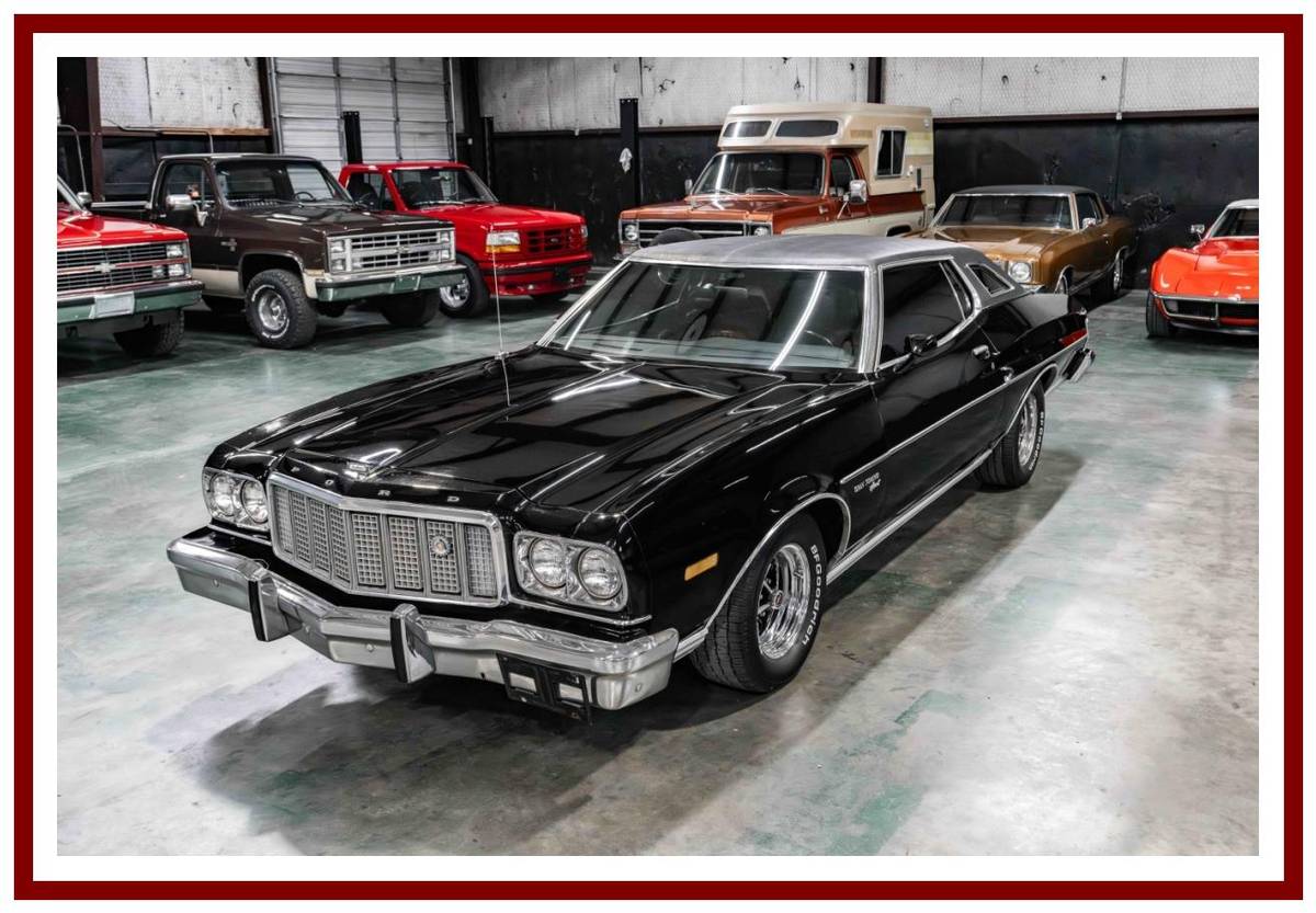 Ford-gran-torino-sport-1974-black-15