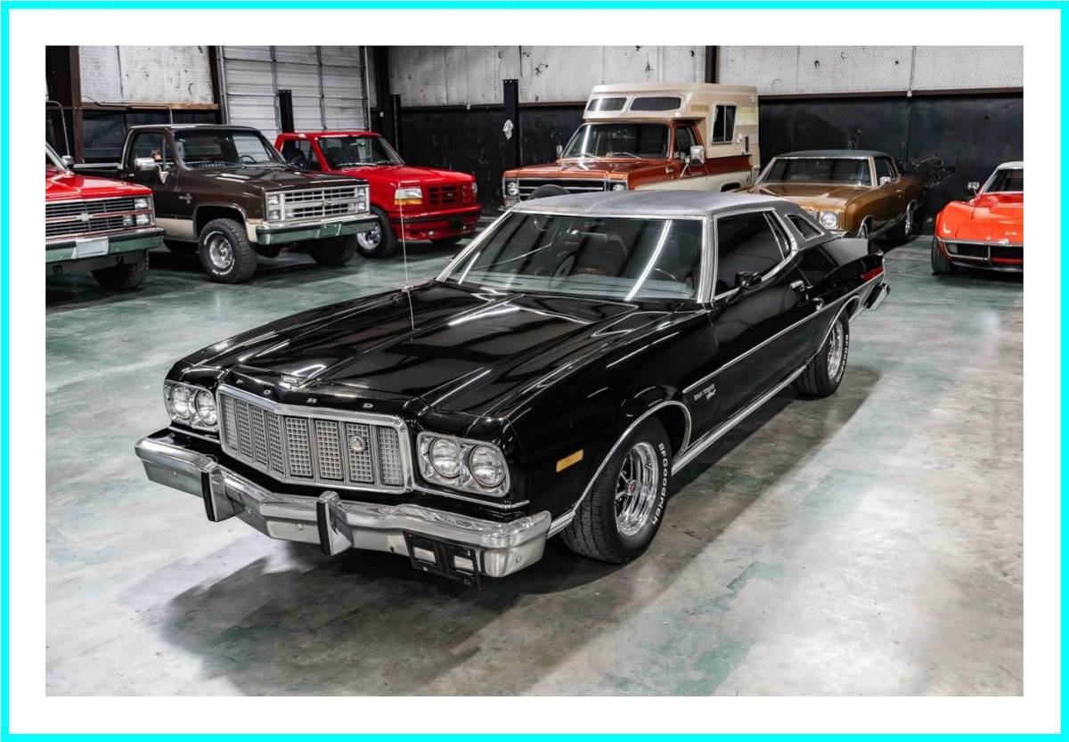 Ford-gran-torino-sport-1974-black-16