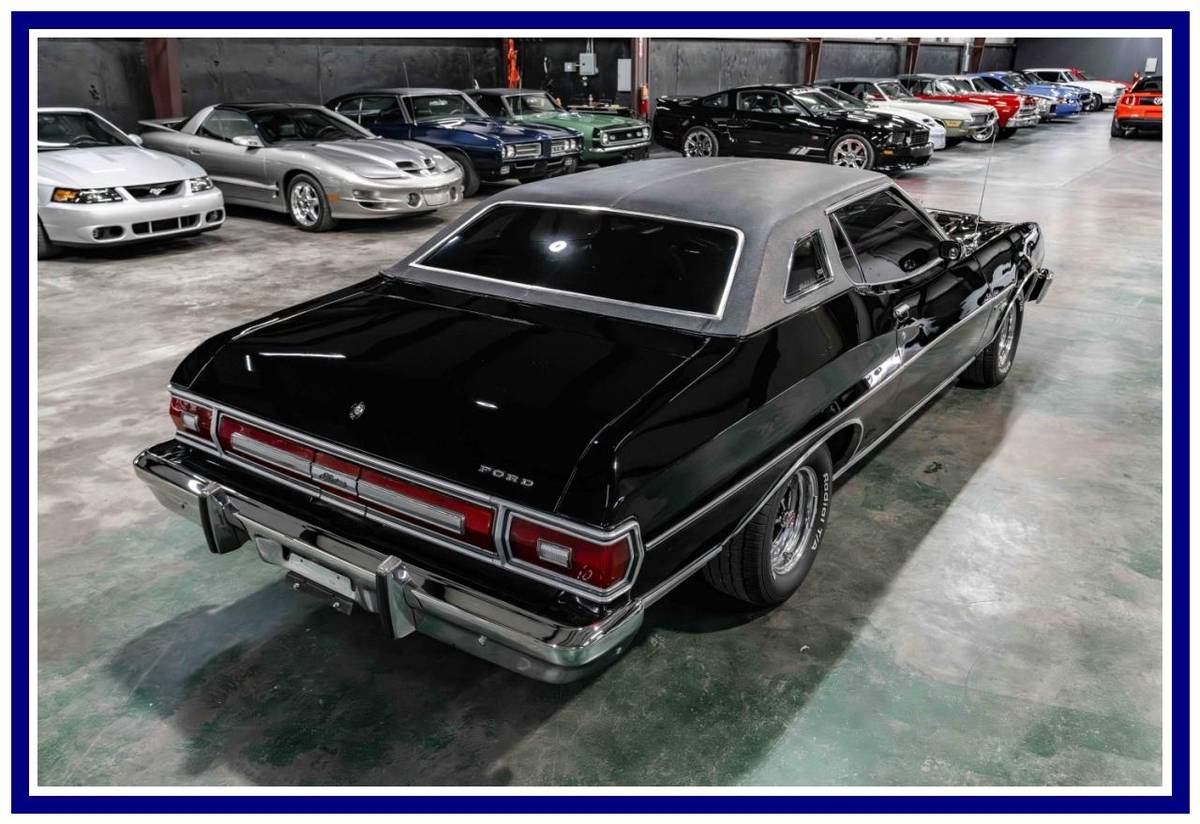 Ford-gran-torino-sport-1974-black-22