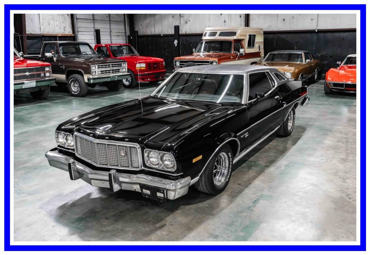 Ford-gran-torino-sport-1974-black-24
