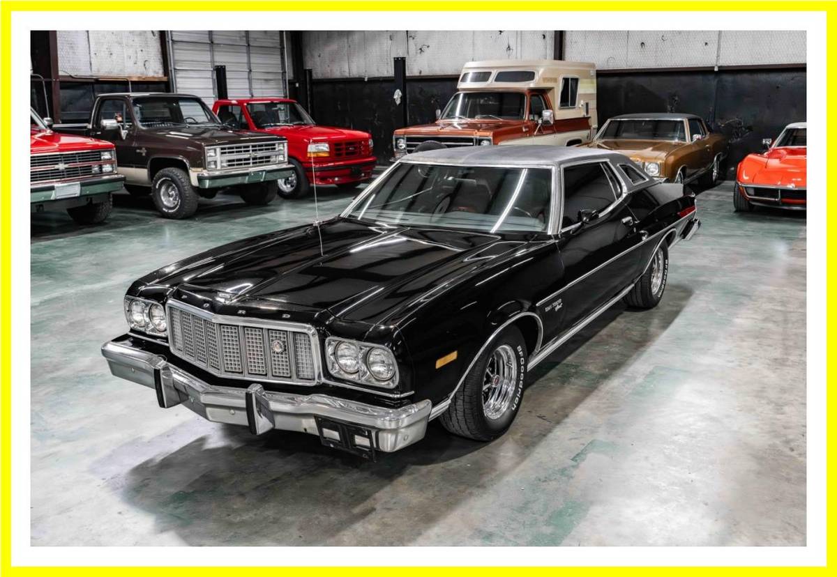 Ford-gran-torino-sport-1974-black-29