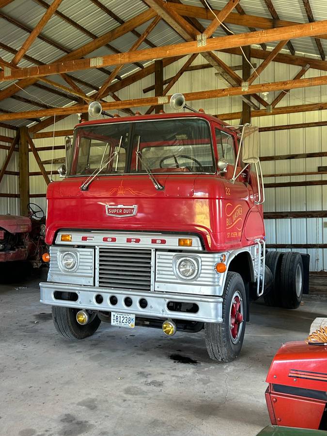Ford-h950-1965-red-1