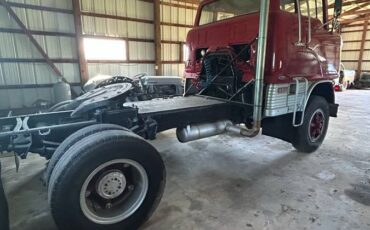 Ford-h950-1965-red-2