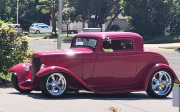 Ford-hot-rod-1932-red-8