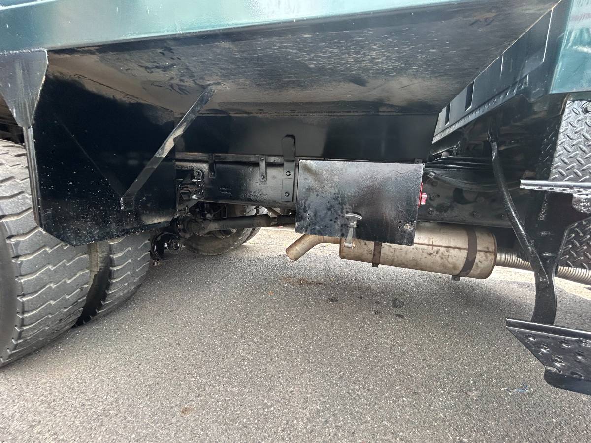 Ford-i8000-diesel-1992-green-1