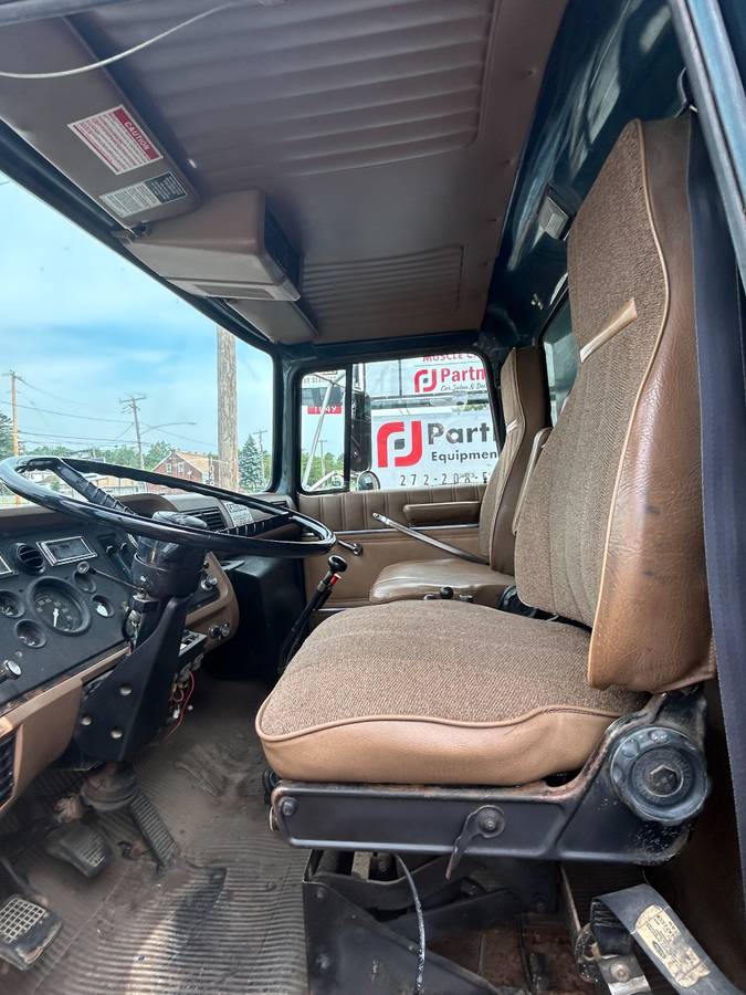 Ford-i8000-diesel-1992-green-5