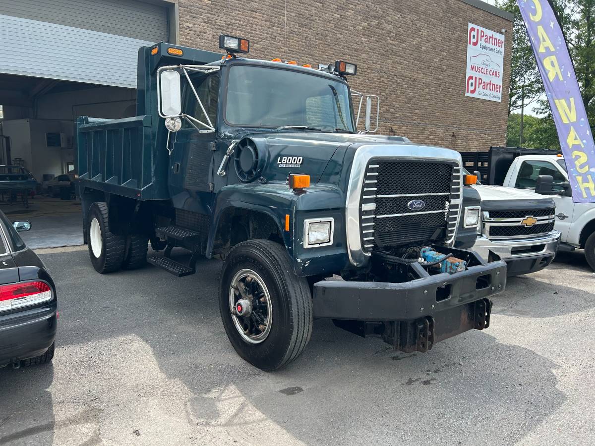 Ford-i8000-diesel-1992-green