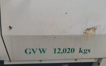 Ford-l7000-diesel-1989-white-10