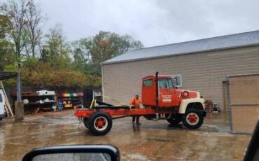 Ford-l8000-diesel-1983-orange-11