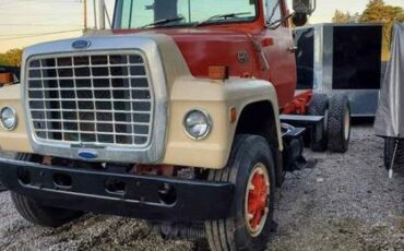 Ford-l8000-diesel-1983-orange-6