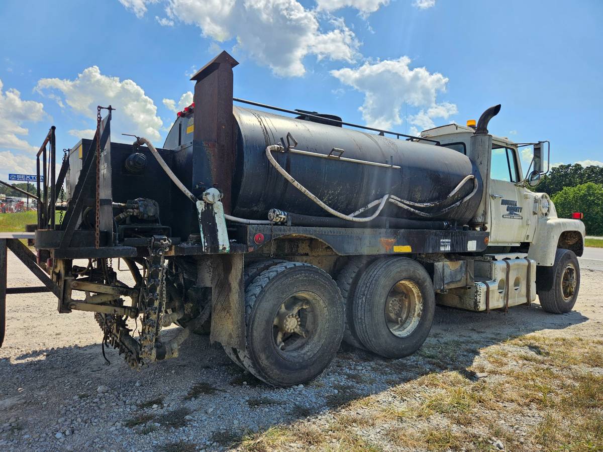Ford-lt9000-diesel-1982-12