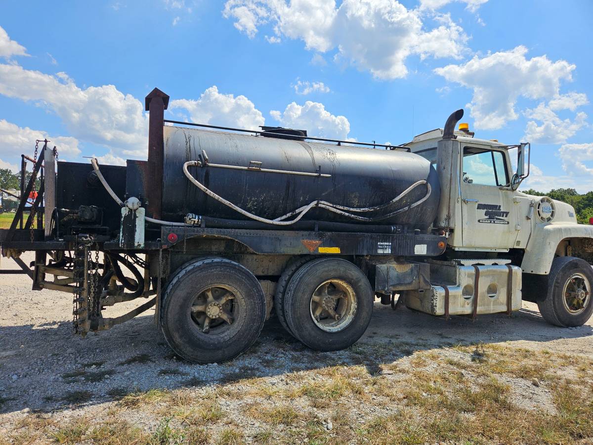 Ford-lt9000-diesel-1982-13