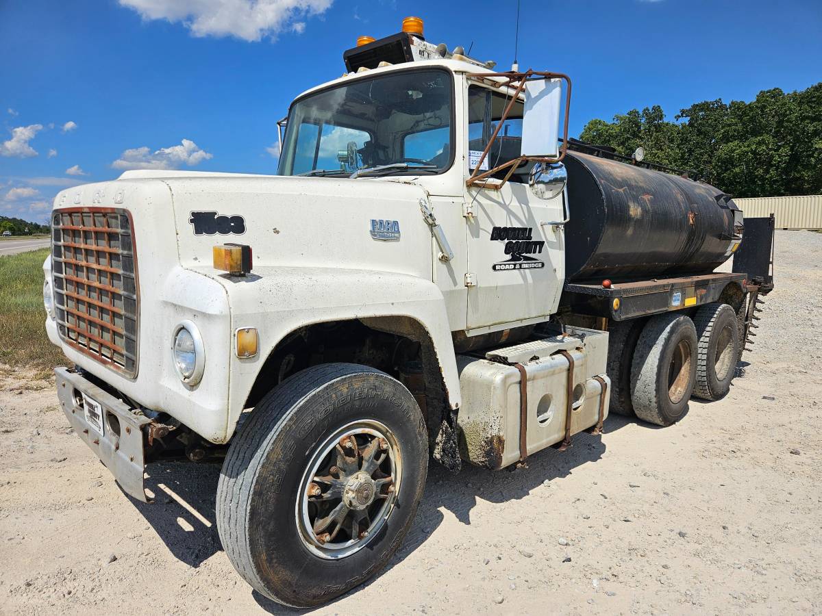Ford-lt9000-diesel-1982